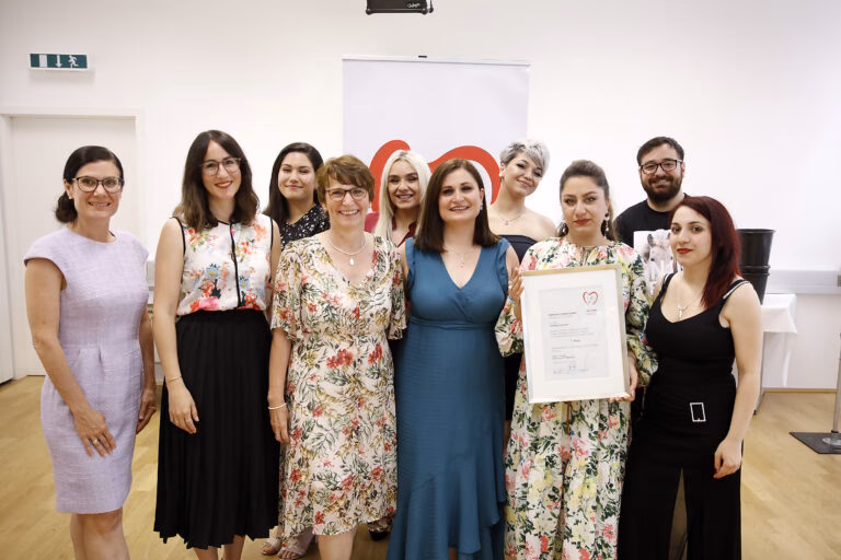 Wie lange dauert es einen Friseursalon zu eröffnen?