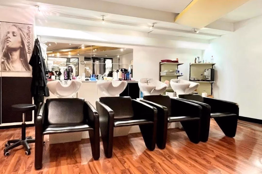 Wer gründete das Coiffeurgeschäft in Luzern?