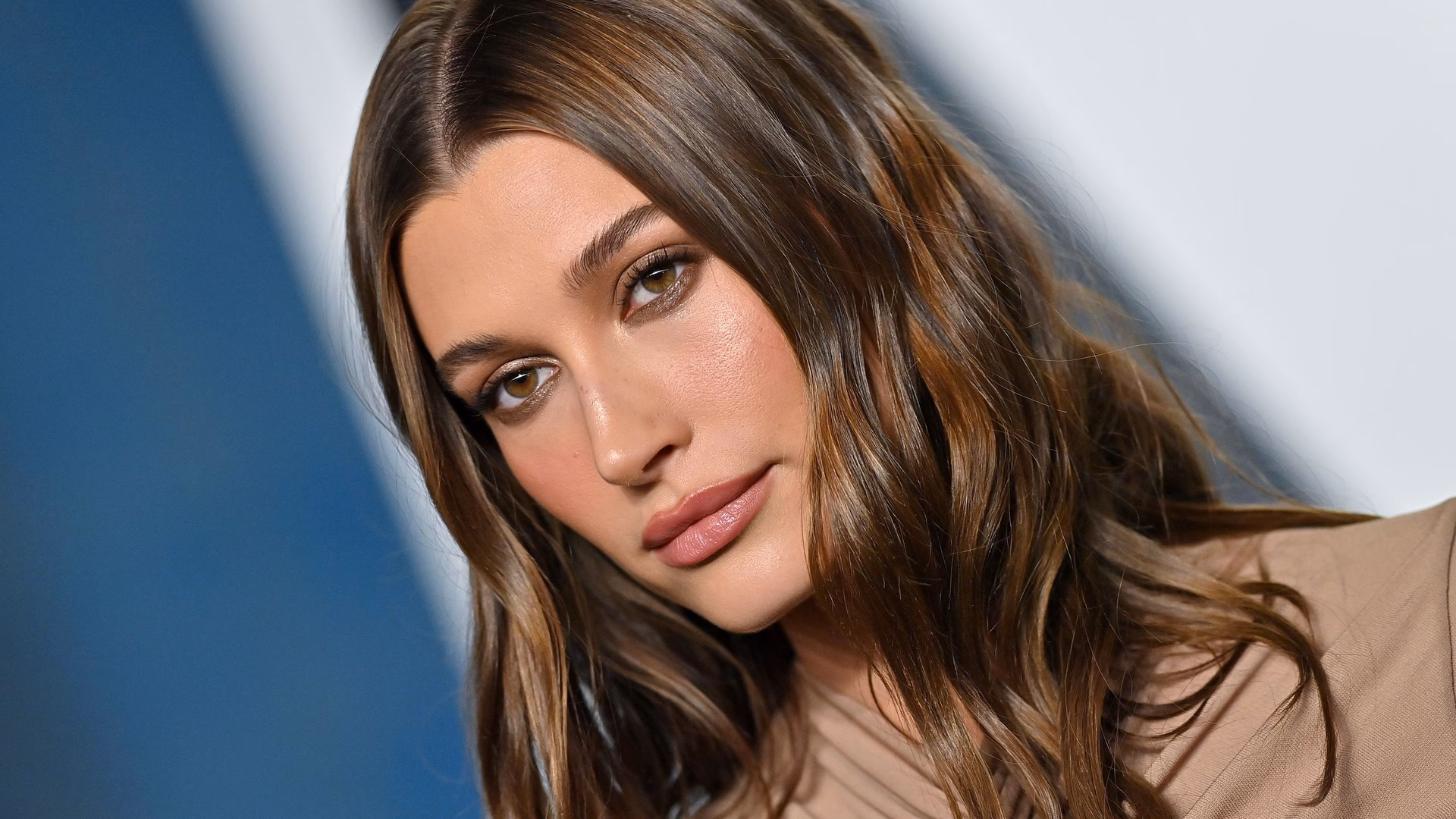 Wie pflege ich gefärbtes Haar?