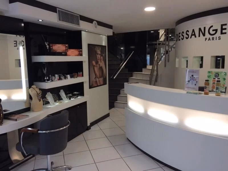 Où trouver un coiffeur en Étrembières ?