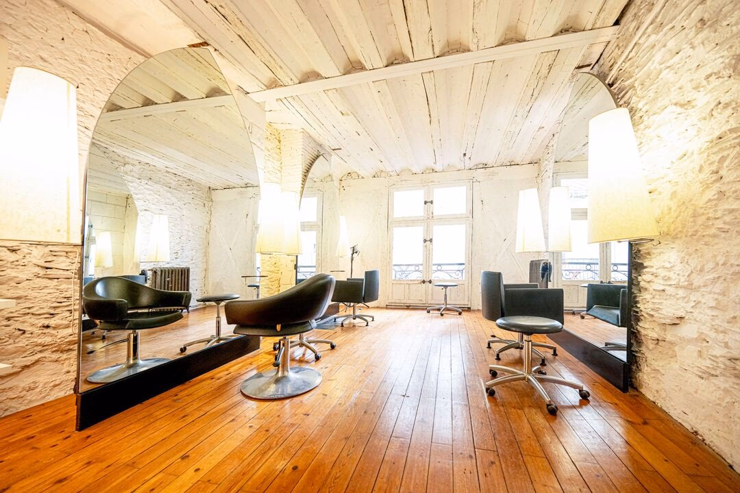 Comment prendre un rendez-vous chez Studio Baert à Angers ?