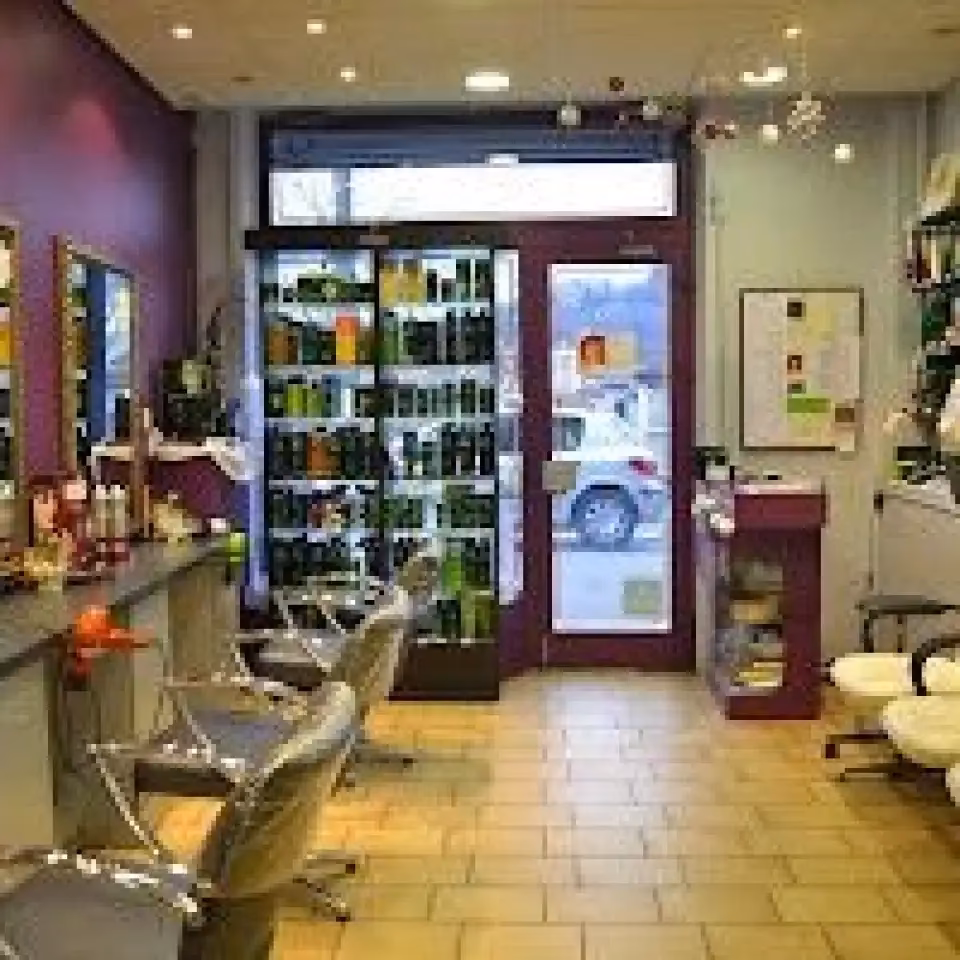 Quel est le meilleur salon de coiffure à Bellegarde sur Vals ?
