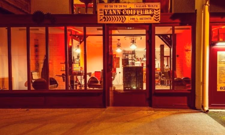 Qui peut confier ses cheveux à un salon de coiffure à Biscarosse ?