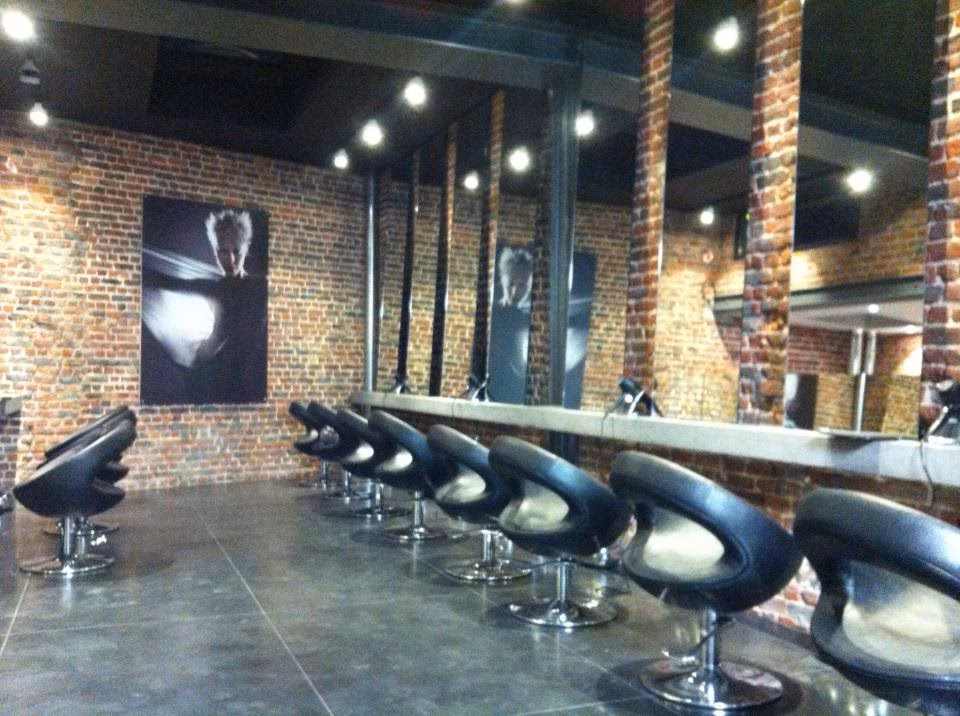 What are people saying about hair salons near Brussels?
