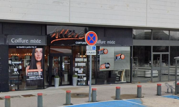 Où se trouve le salon de coiffure Carole création ?