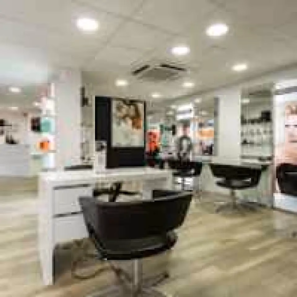 Pourquoi faire appel à un salon de coiffure juste pour vous ?