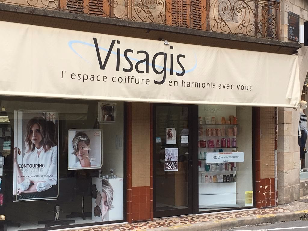 Quels services VIP coiffure Center offre-t-il à Figeac ?