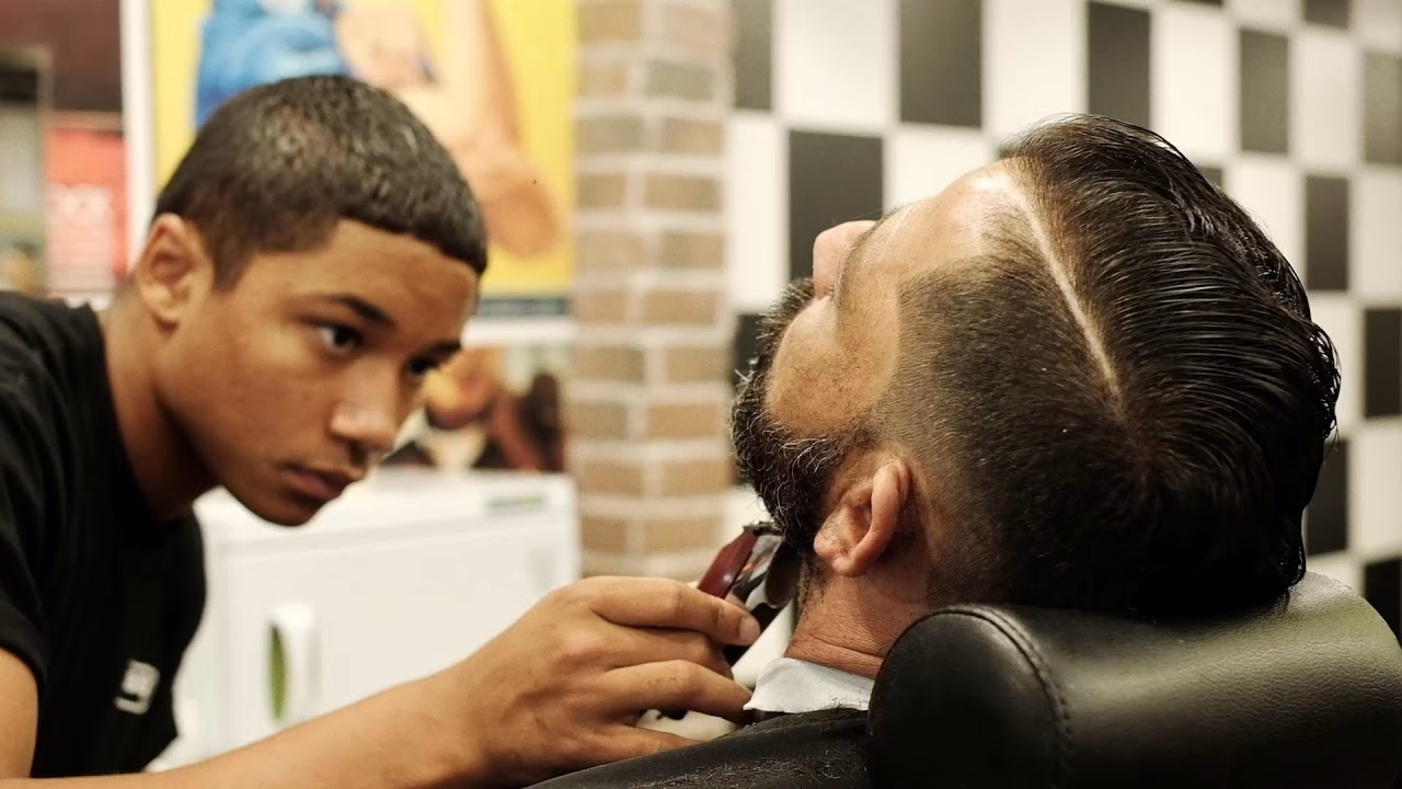 Quels services offre Viking Barber à Nîmes ?