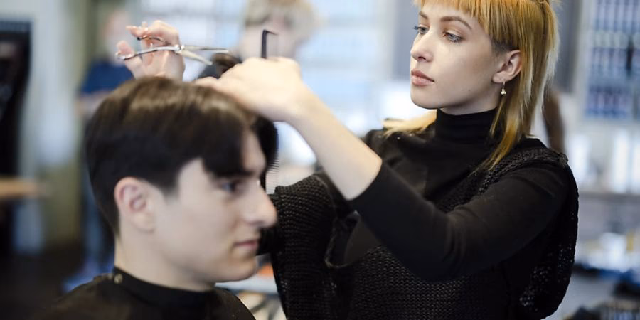 Wann kommt der neue Arbeitsvertrag für Coiffeur?