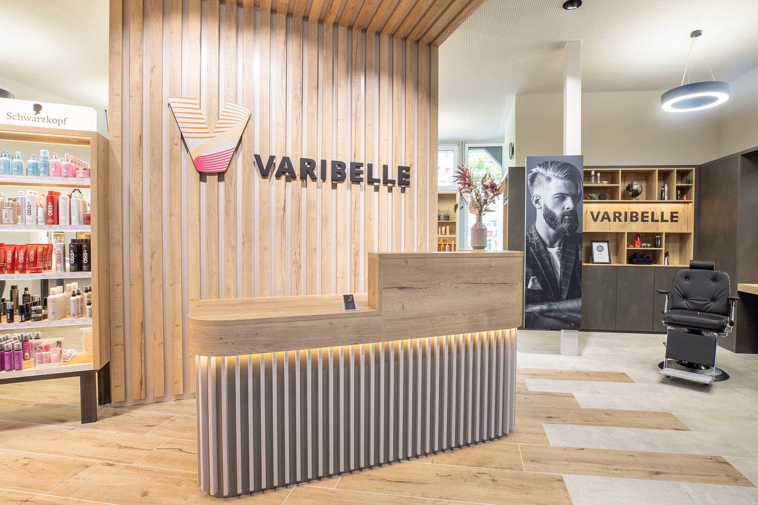 In welchen Regionen hat Coiffure Claus & Carla Studios?