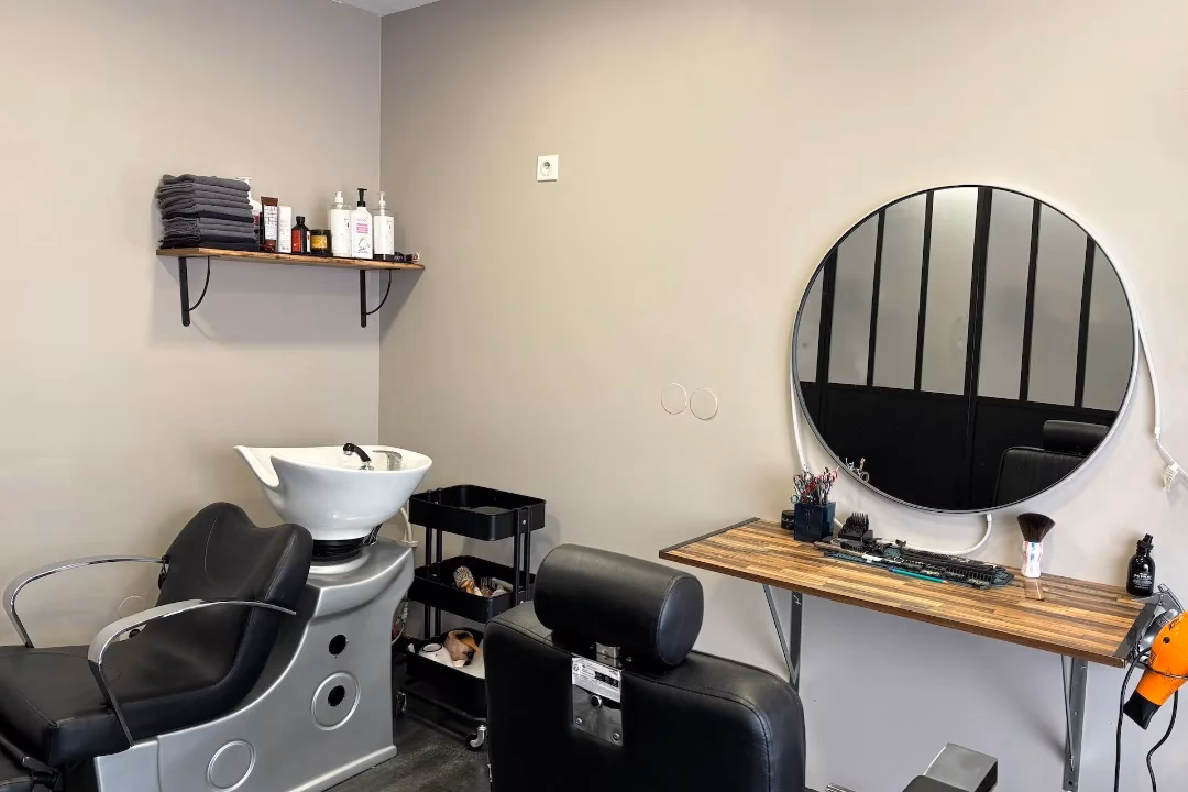 Comment prendre rendez-vous à un salon de coiffure à Sète ?