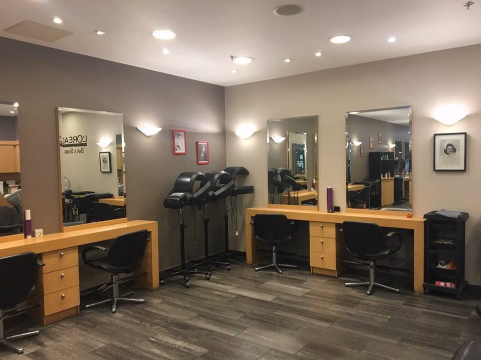 Où se trouve le salon de coiffure nicolas.t ?