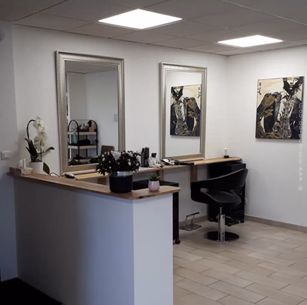 Comment trouver un coiffeur qui réalise la coiffure vous mettant en valeur ?