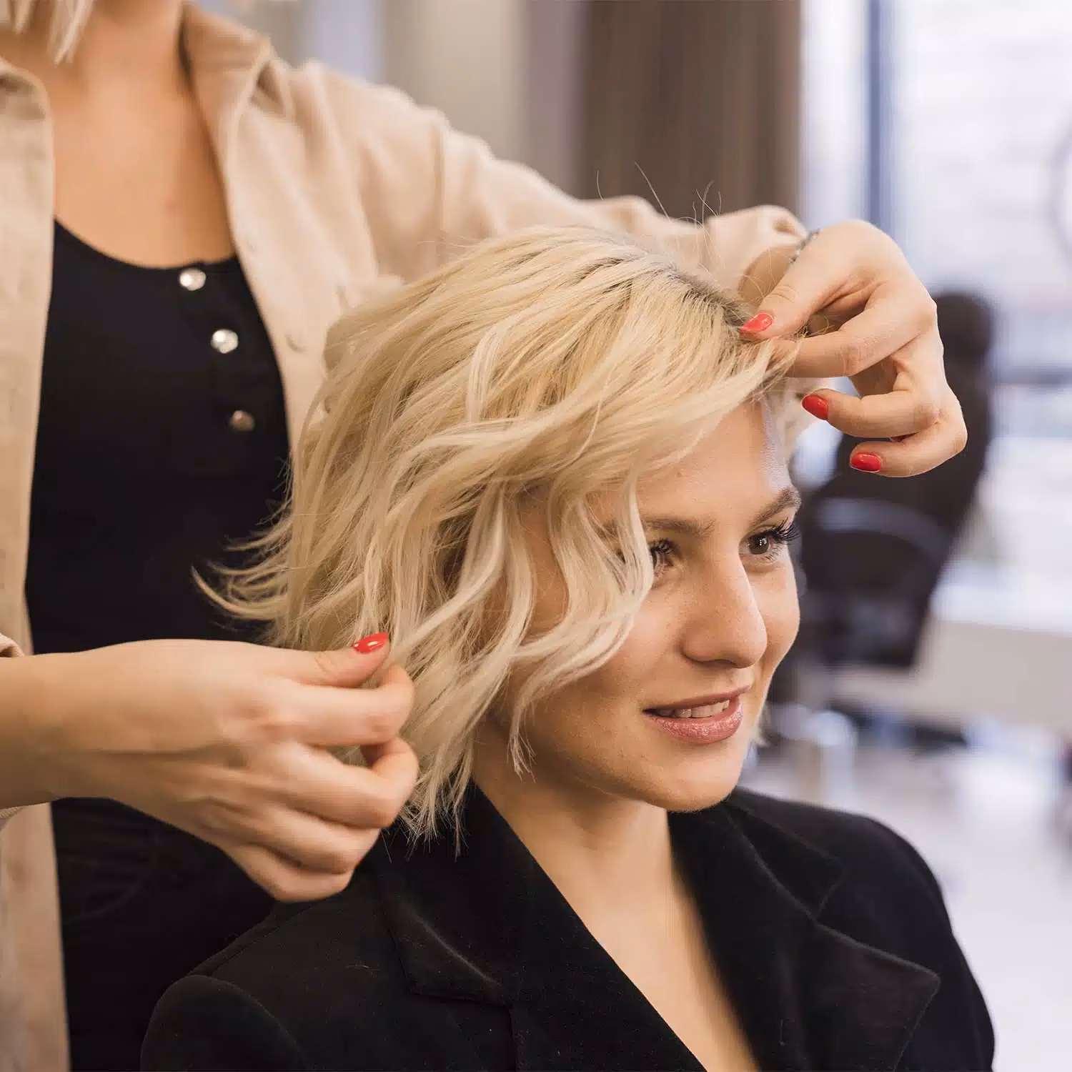 Où trouver des coiffeurs visagistes à la place de la République ?