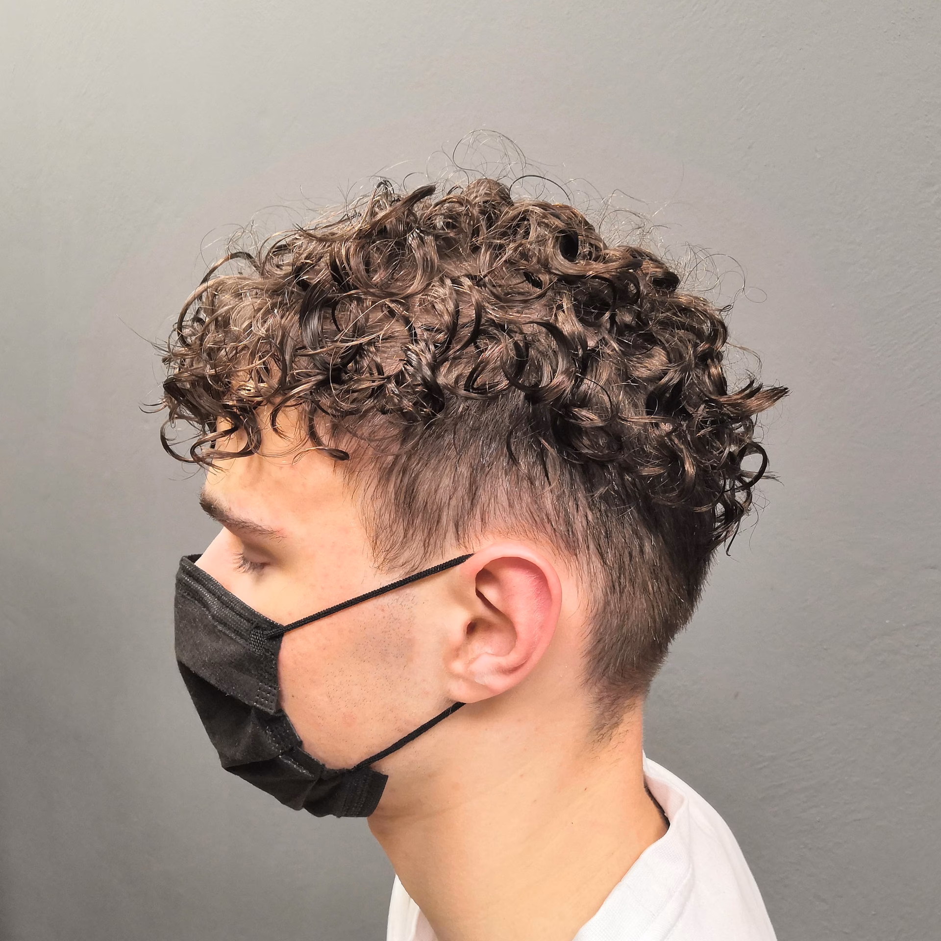 Wie wirkt sich eine Dauerwelle auf die Haare aus?