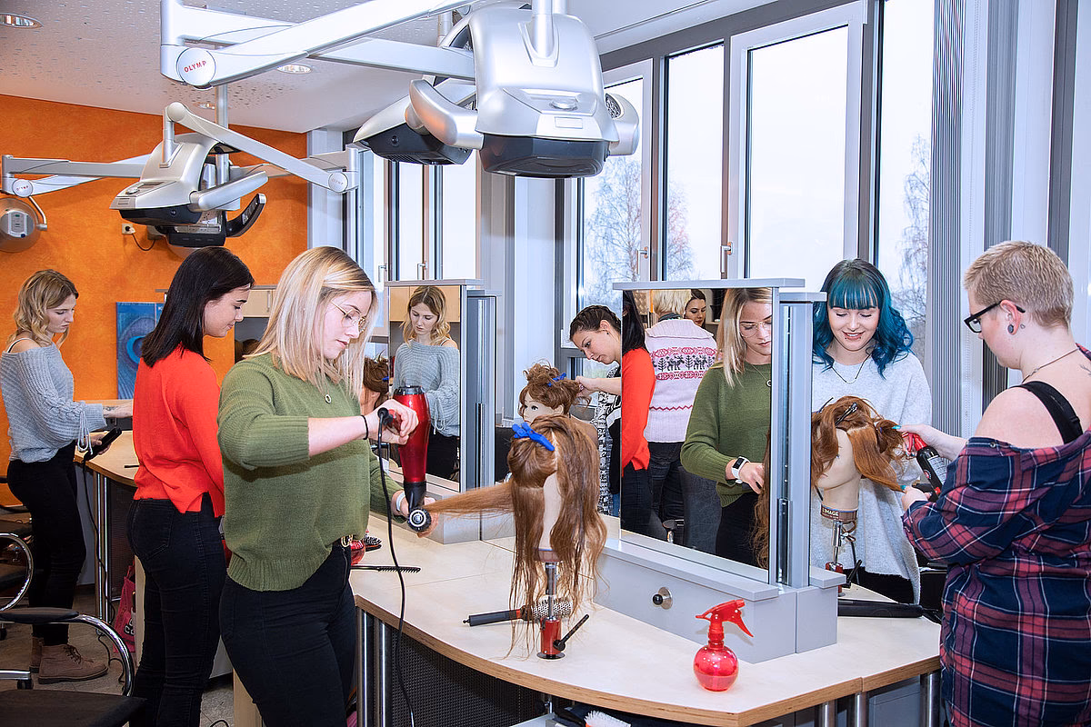 Wie entwickelt sich der Friseurberuf?