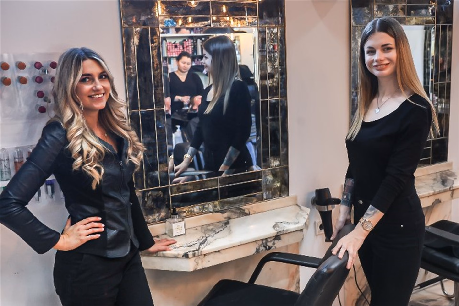 Welche Erfahrung bietet unser Team von Friseur-Experten?