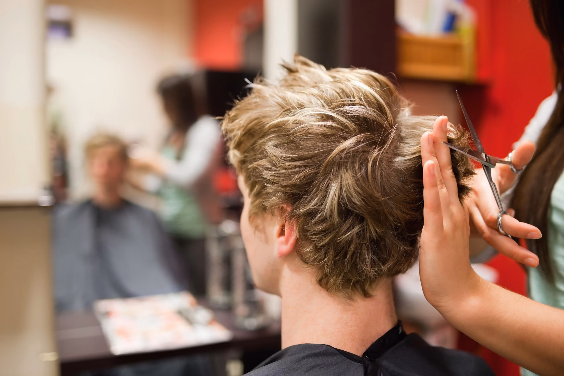 Wie heißt der Friseursalon in Fulda?