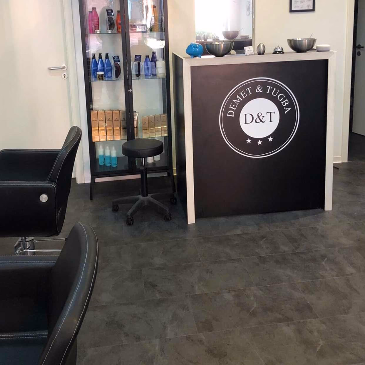 Was bietet der Top-Salon in Hamburg-Harburg?