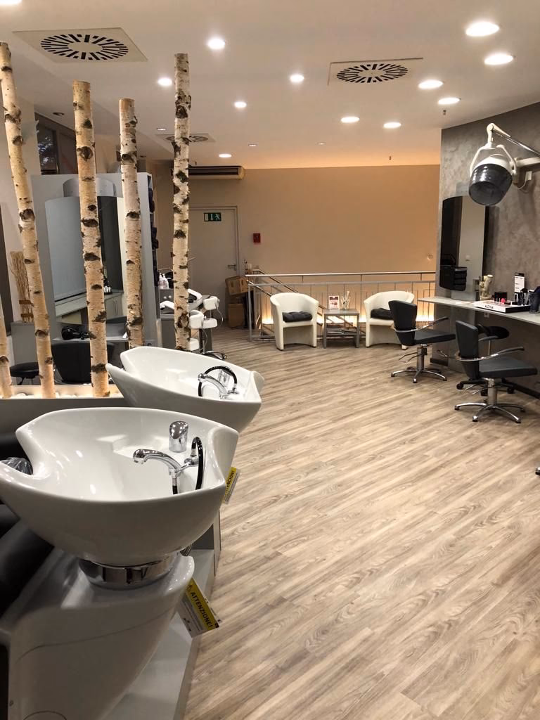 Was sind die vorraussetzungen eines Friseurs?