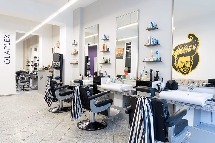 Wie heißt der Friseur von Schöneberg?