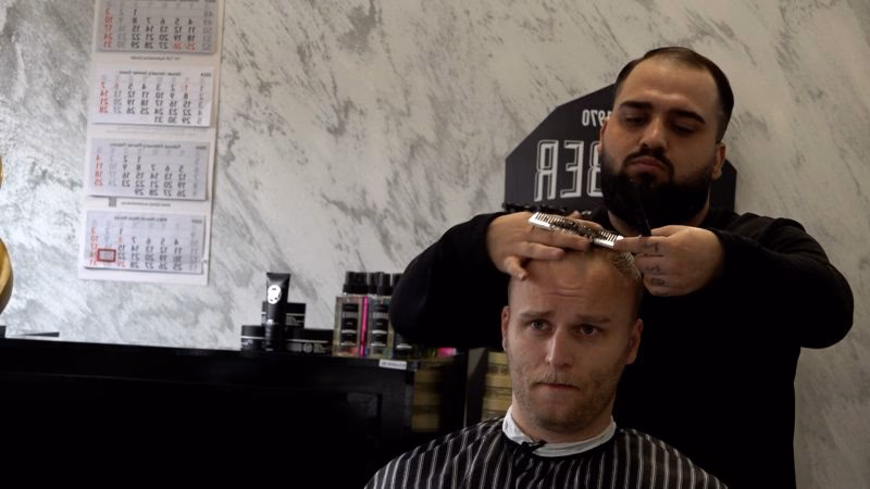 Wer schickt die Haare von Chantal in die Verlängerung?