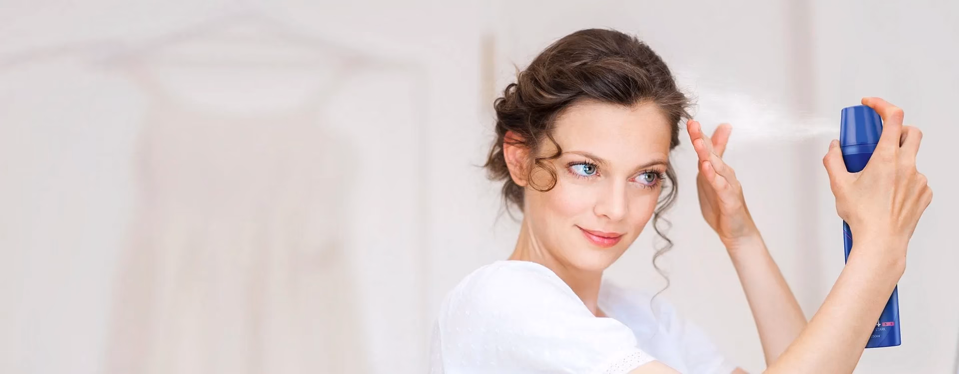 Wie entferne ich weiße Ablagerungen vom Haarspray?