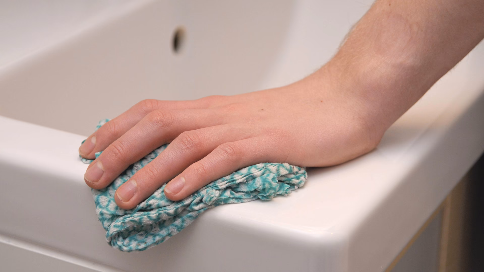 Wie reinige ich meine Haarfarbe?