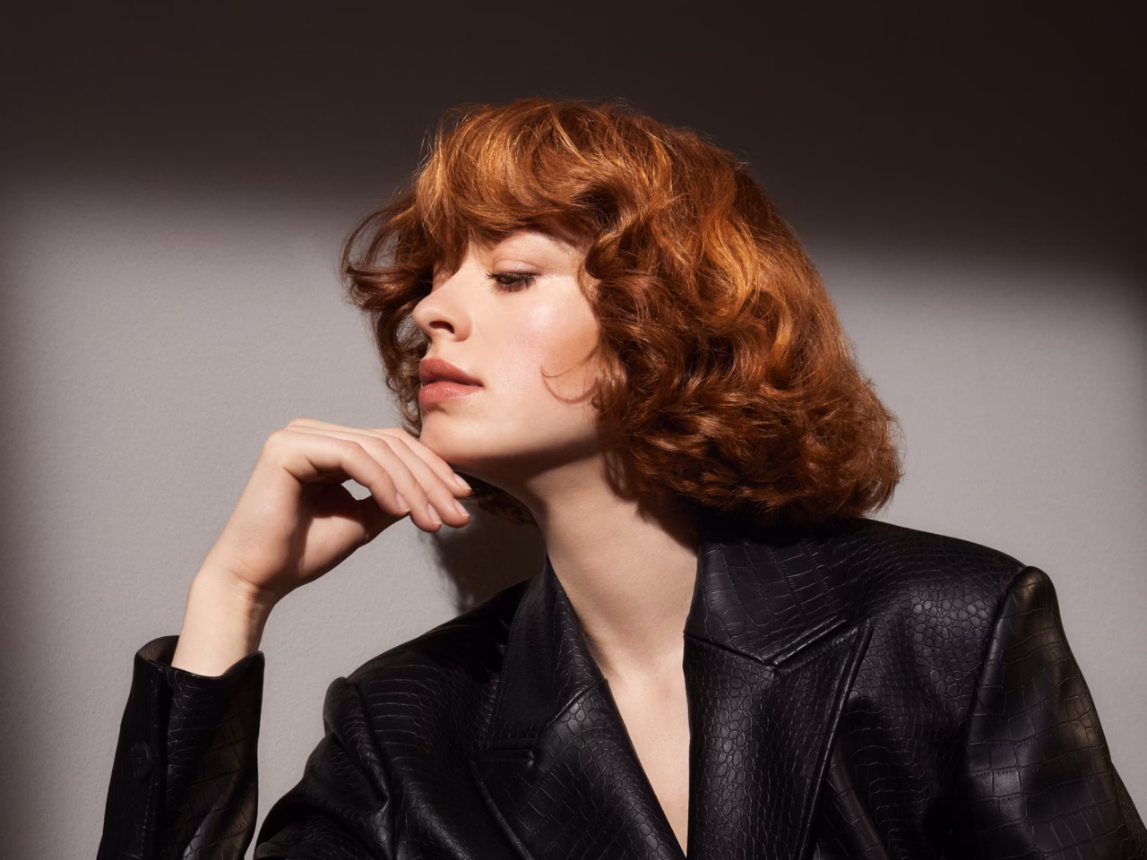 Wie wirkt sich häufiges Haar färben auf die Haarstruktur aus?