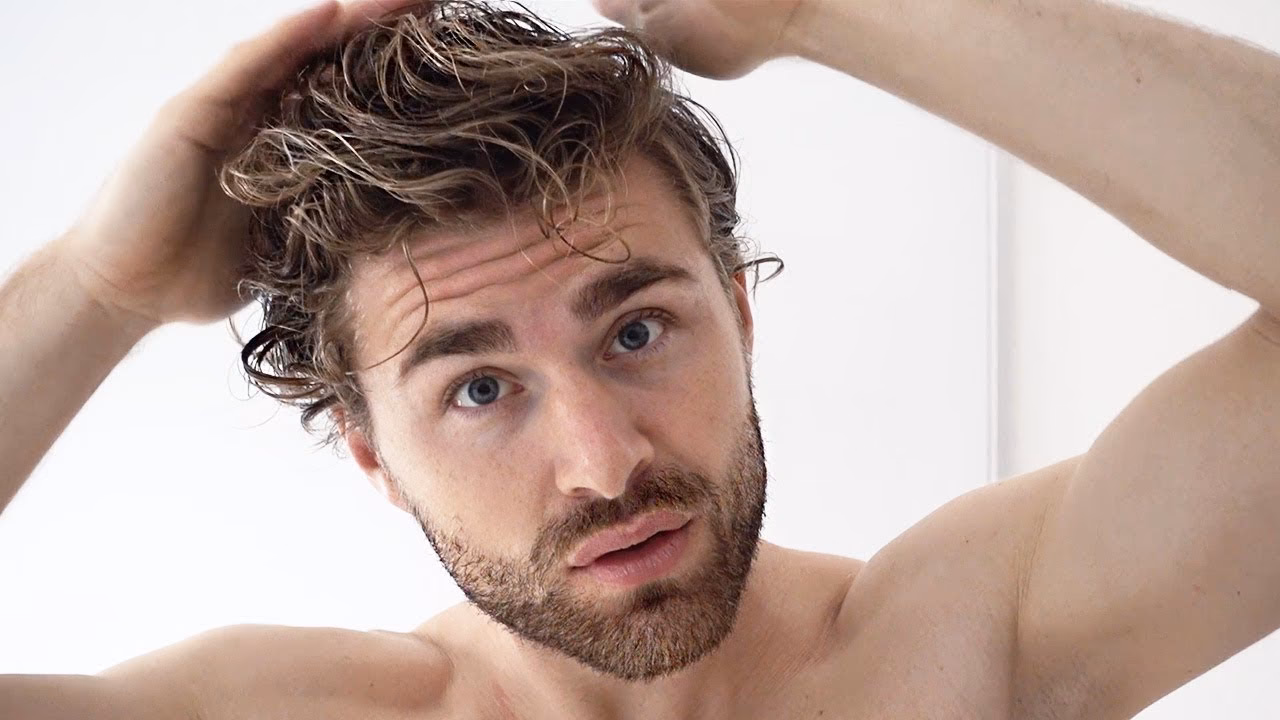 Kann man Haarspray auf trockene Haare benutzen?