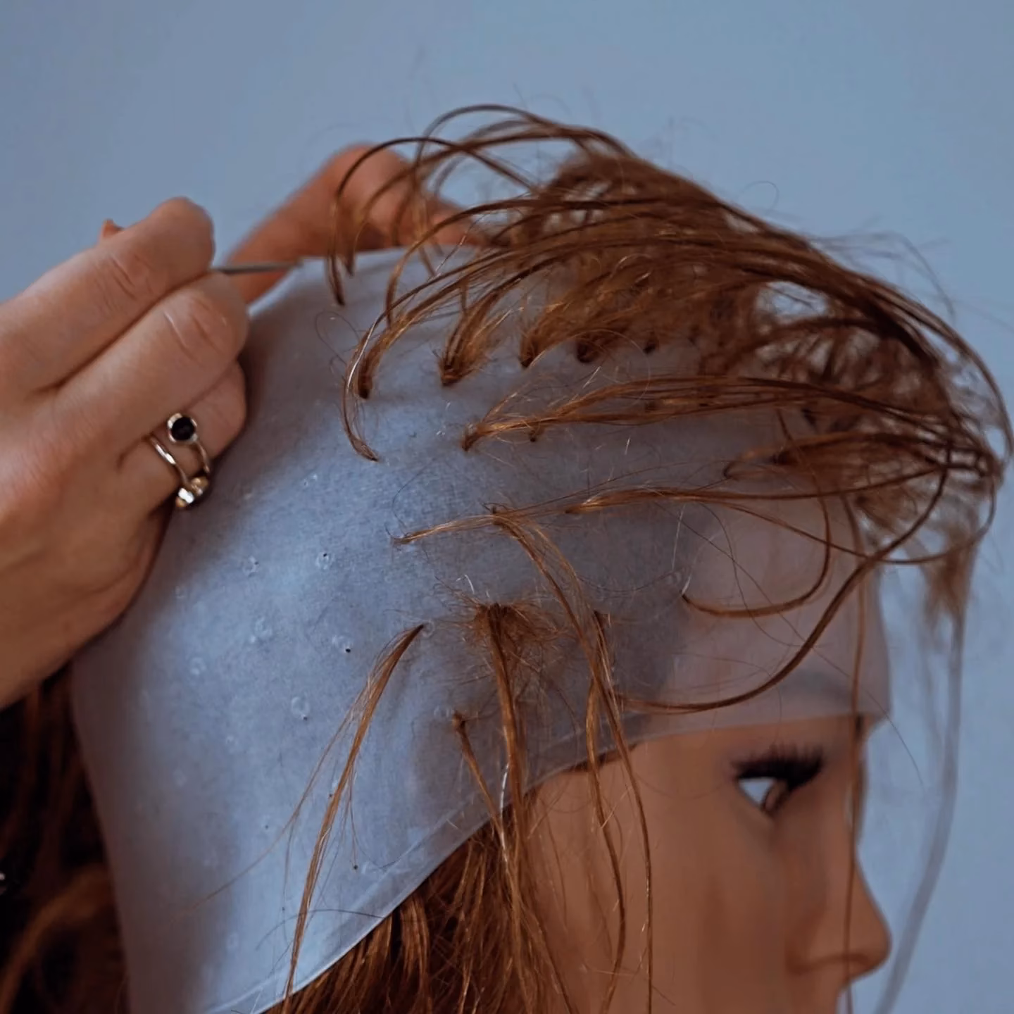 Was ist der Unterschied zwischen Folien und haubensträhnen?