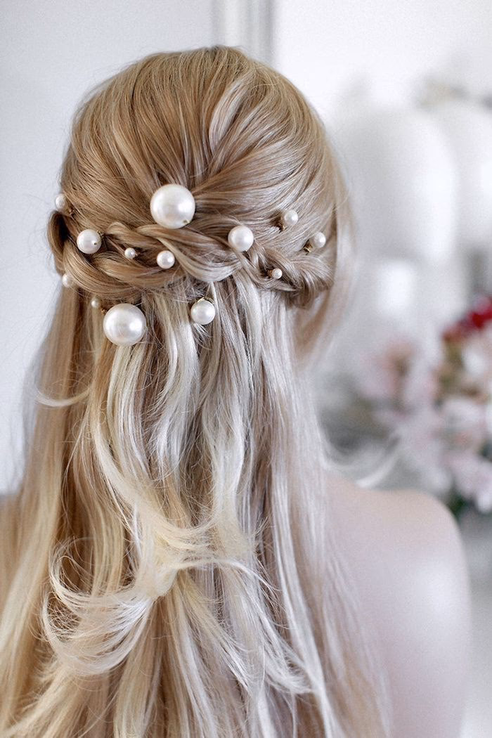 Was sind die wichtigsten Utensilien für Hochsteckfrisuren?