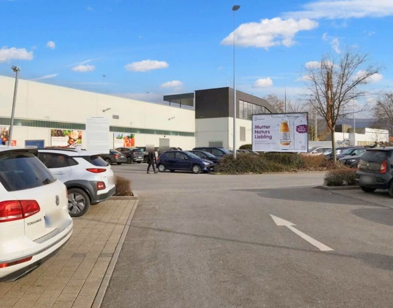 Was bietet der Friseursalon Barbara in Metzingen?