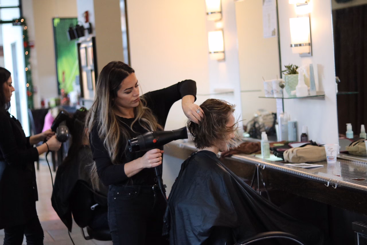 Quels services offre le salon Ladies & Gents ?