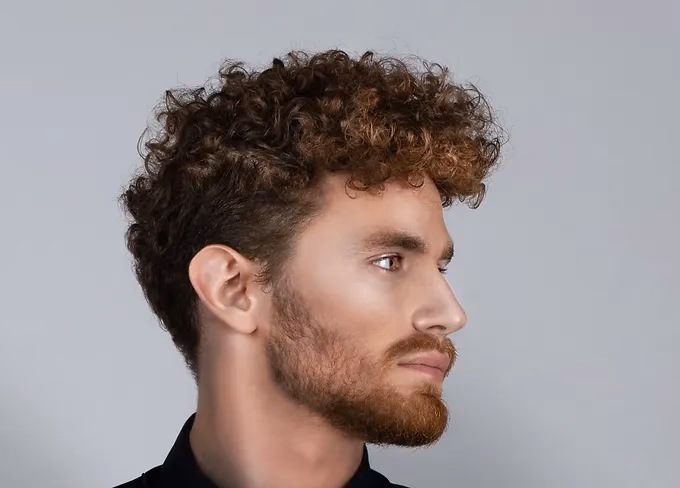 Welche Frisur für lockiges Haar?