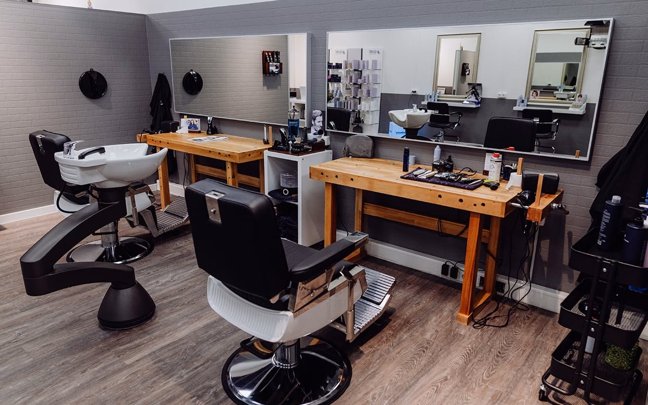 Wie viele Auszubildende gibt es in Mein Friseur Meinecke?